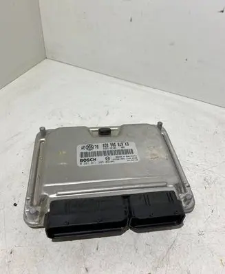 Volkswagen PASSAT B5.5 Engine control unit/module 038906019KD 0281011205 1039S01966
