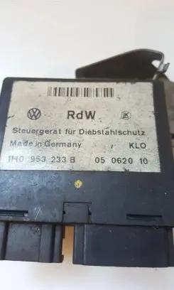 Volkswagen Golf III Other relay 1H0953233B 05062010