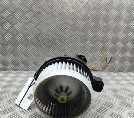 Jeep Wrangler Heater fan/blower 68232369AA