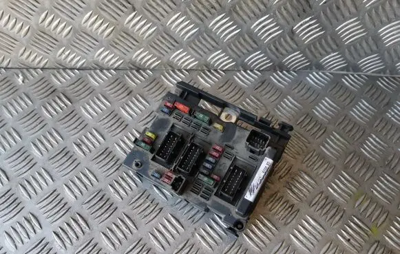 Peugeot 307 BSM Control unit 9646405480 BSMB5