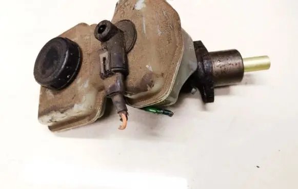 Peugeot 206 Master brake cylinder 7700717834