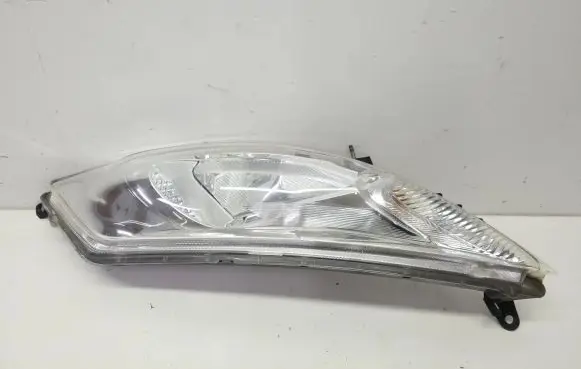 Nissan Juke I F15 Headlight/headlamp
