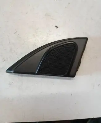 Volvo V70 Front door high frequency speaker 30781067 14W03 AD7XJ