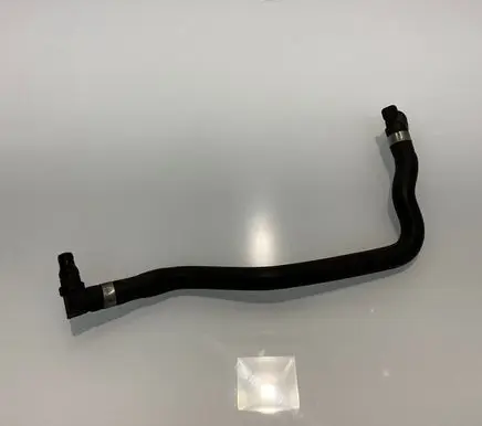 Mercedes-Benz C W204 Engine coolant pipe/hose A2045010925 6254400812 2045010925