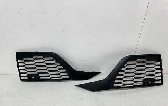 Audi Q7 4M Front bumper lower grill 4M0807682AM 4M0807681AM 4M0807682