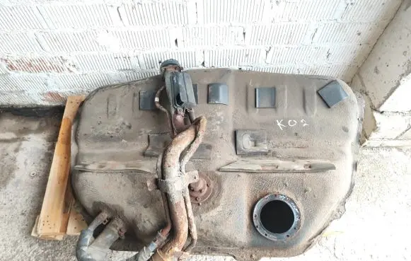 Hyundai Sonata Fuel tank 