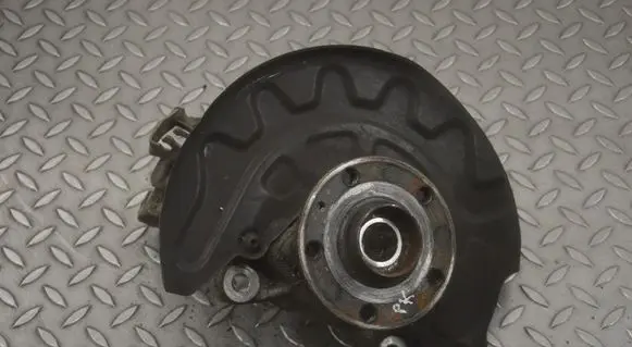 Volkswagen Golf VII Front wheel hub 5Q0407257A