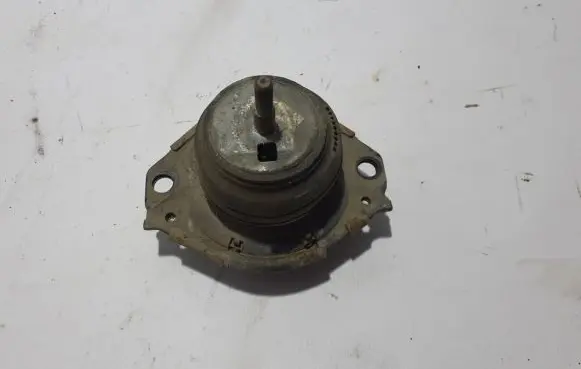 Dodge Durango Engine mount bracket 68252522AA