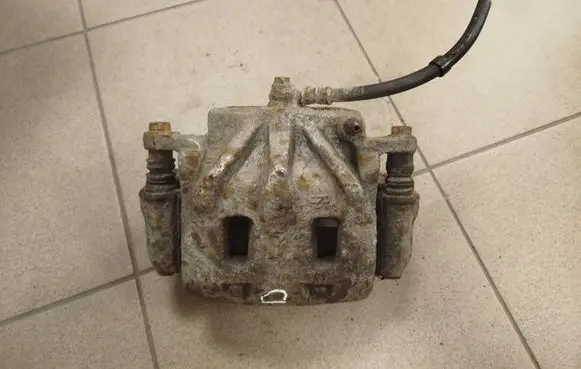 Subaru B9 Tribeca Front brake caliper 