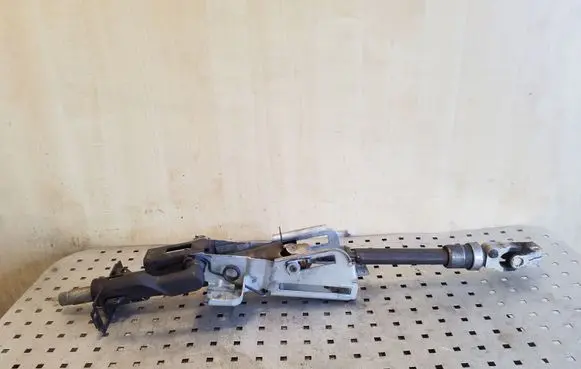 Volvo XC90 Steering wheel axle P30680082