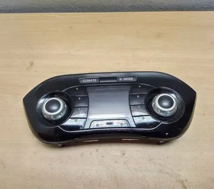 Nissan Juke I F15 Climate control unit 24845BV82C