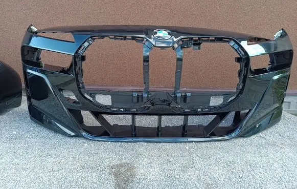 BMW 7 G70 Front bumper
