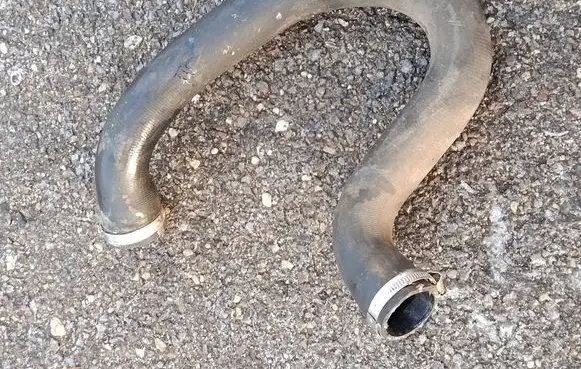 Peugeot 3008 II Intercooler hose/pipe 9675873480 400000264801