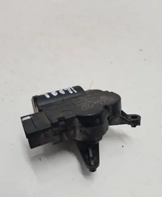 Volkswagen Transporter - Caravelle T5 Air flap motor/actuator 52411483R06