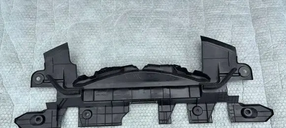 Toyota RAV 4 (XA40) Radiator trim 1668136021