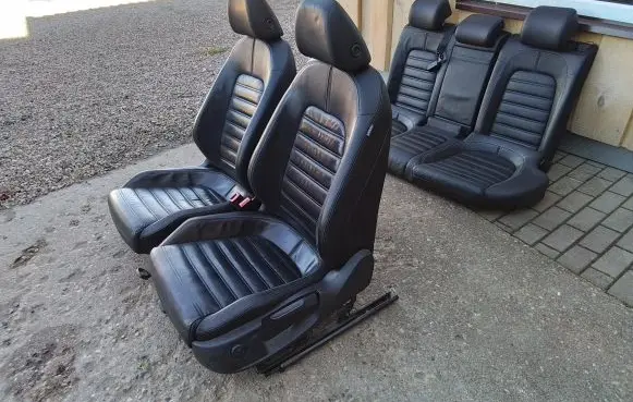 Volkswagen PASSAT CC Seat set 