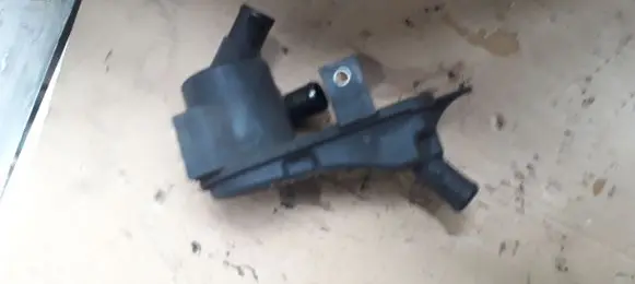 Thermostat/thermostat housing