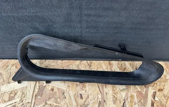 Volvo XC60 Other engine bay part 31425482