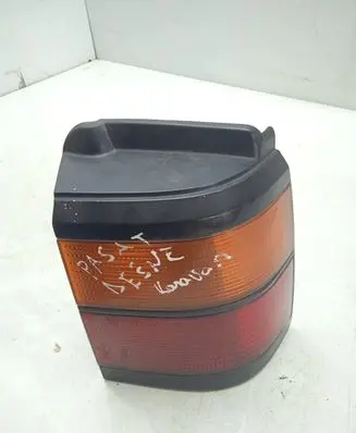Volkswagen PASSAT B3 Rear/tail lights 333945257