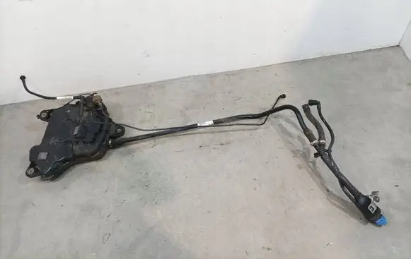 BMW 3 G20 G21 AdBlue liquid reservoir 7454339
