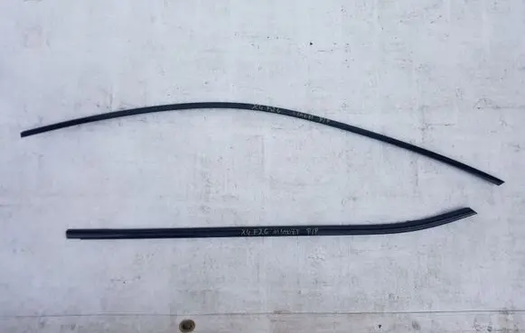 BMW X4 F26 Front door glass trim molding