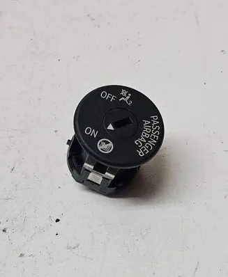 BMW 5 F10 F11 Passenger airbag on/off switch 9326501 6131 3224