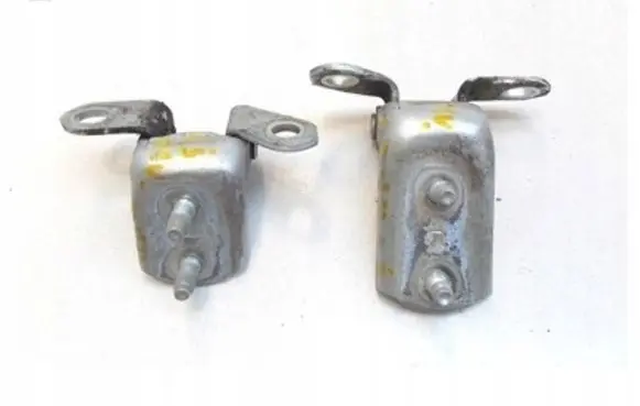 Toyota RAV 4 (XA20) Rear door hinge set 
