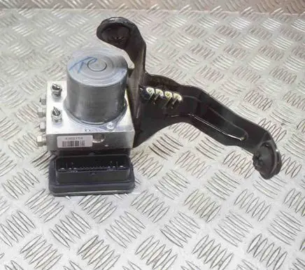 Volvo XC40 ABS Pump 0265258341 P31445741