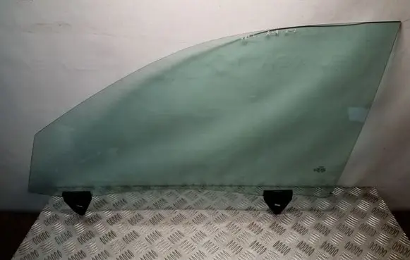Audi A4 S4 B6 8E 8H Front door window glass four-door 