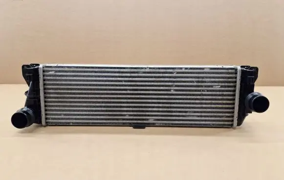 Mercedes-Benz Sprinter W907 W910 Intercooler radiator
