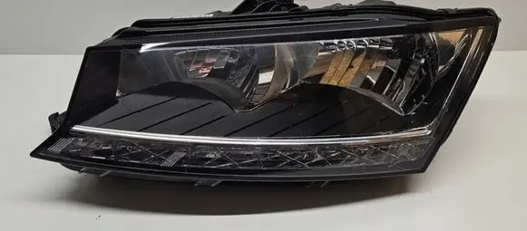Skoda Fabia Mk3 (NJ) Headlight/headlamp 6V1941015D SK147