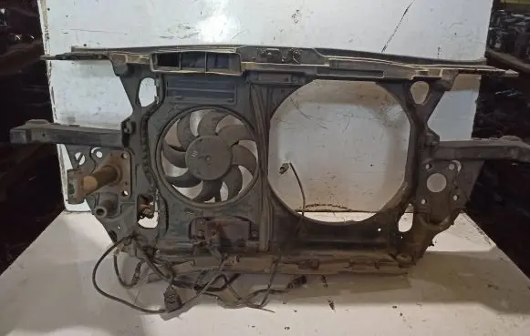 Volkswagen PASSAT B5.5 Radiator support slam panel