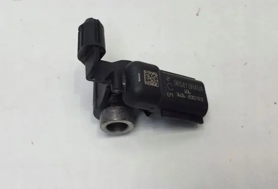 Nissan Juke II F16 Airbag deployment crash/impact sensor 985815RA0A