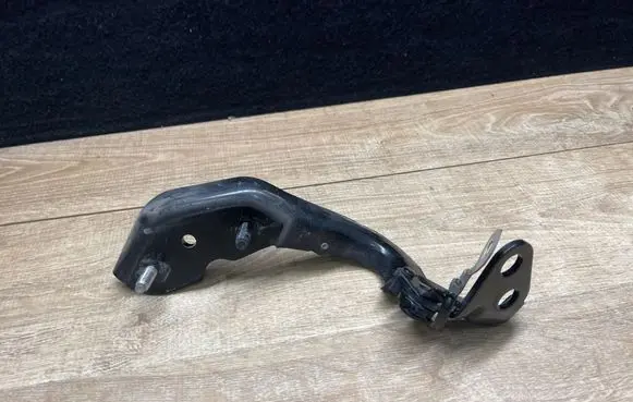 Land Rover Range Rover Velar Tailgate/trunk/boot hinge J8A242900AC 012019 A046573