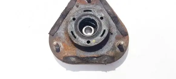 Toyota Avensis T250 Coil spring mount 