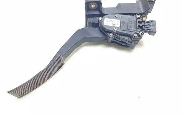 Nissan Navara D40 Accelerator throttle pedal 18002EB400 6PV93390102