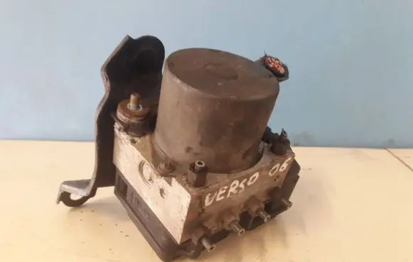 Toyota Corolla Verso AR10 ABS Pump