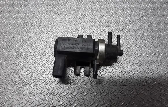 Volkswagen Golf IV Turbo solenoid valve 1J0906627