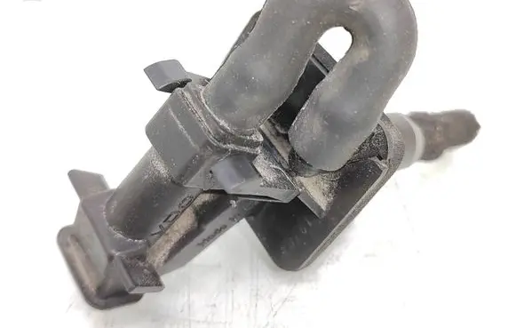 Mercedes-Benz E W211 Rear window washer spray nozzle A2118600747
