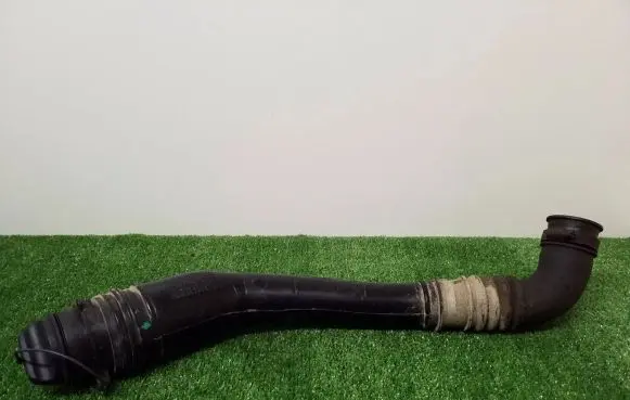 Opel Vivaro Fuel tank filler neck pipe 9531315050313X 93455648 779582170