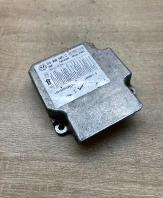 Volkswagen Touran I Airbag control unit/module 1T0909605C 5WK43518