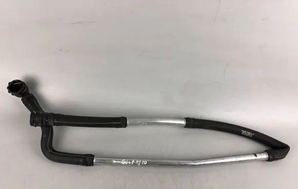 Volkswagen Golf VIII Engine coolant pipe/hose 5Q0819885B
