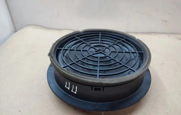 Audi A5 Sportback 8TA Front door speaker 8R0035415A