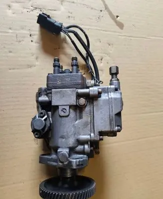 Jeep Cherokee XJ Fuel injection high pressure pump 029983921B 86301463
