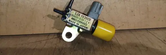 Jaguar XK8 - XKR Valve vacuum LJA1530CB 1846003100 DENSO