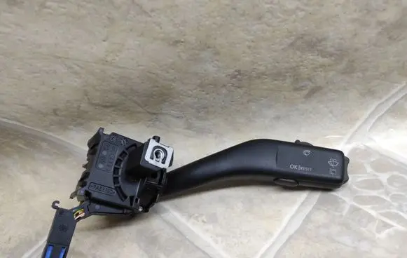 Volkswagen Caddy Wiper control stalk 1K0953519A 01203506