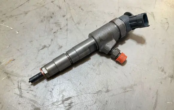 Ford Focus Fuel injector 0445110489 CV6Q9F593AA