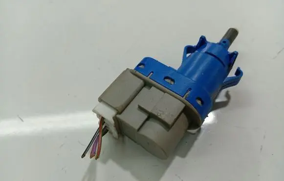 Ford C-MAX II Brake pedal sensor switch 8T4T9G854AA 8T4T-9G854-AA