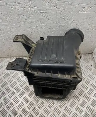 Dodge Durango II Air filter box 53032425ad