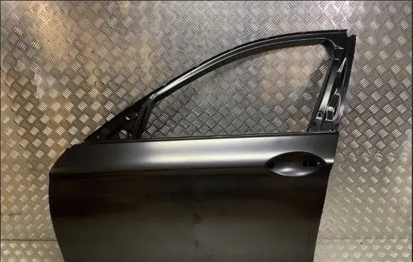 BMW 5 F10 F11 Front door 41009628753